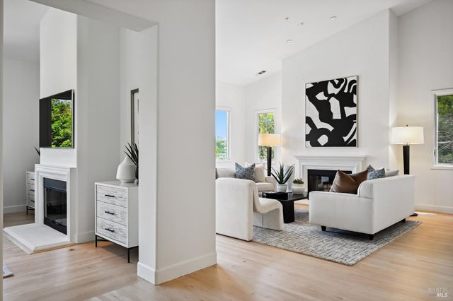 110 Monterey Dr, Tiburon, CA 94920