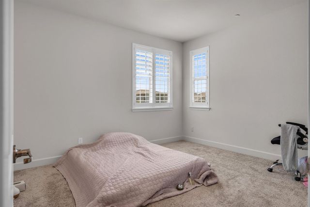 3105 Brandenburber Dr, Roseville, CA 95747