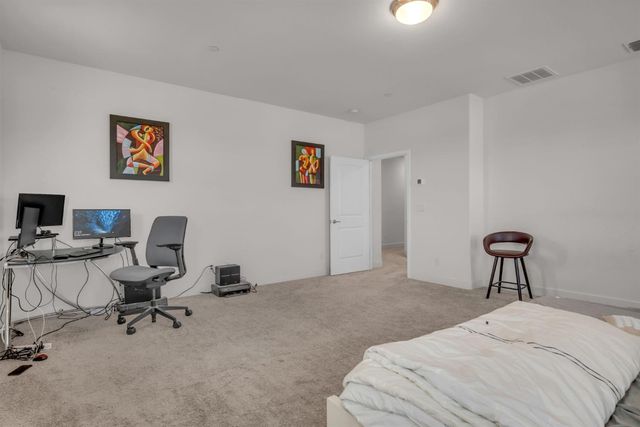 3105 Brandenburber Dr, Roseville, CA 95747