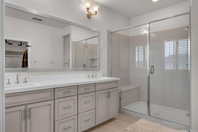 3105 Brandenburber Dr, Roseville, CA 95747