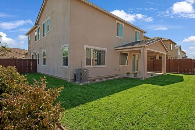 3105 Brandenburber Dr, Roseville, CA 95747