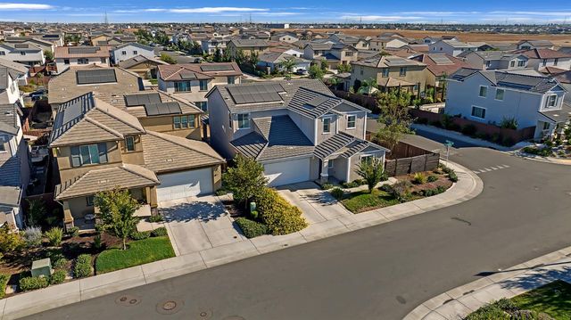 3105 Brandenburber Dr, Roseville, CA 95747