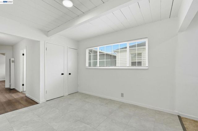 2858 17th St, San Pablo, CA 94806