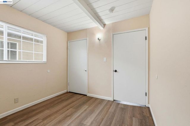 2858 17th St, San Pablo, CA 94806