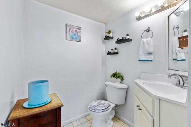 40 Fayette St 26, Perth Amboy City, NJ 08861