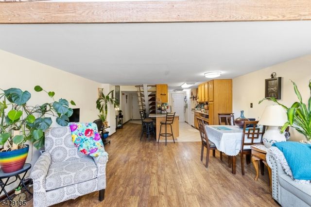 40 Fayette St 26, Perth Amboy City, NJ 08861