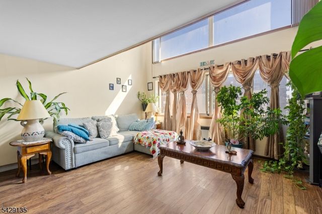 40 Fayette St 26, Perth Amboy City, NJ 08861