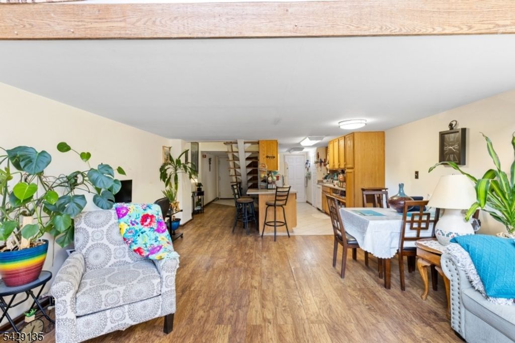 40 Fayette St 26, Perth Amboy City, NJ 08861 — photo 3