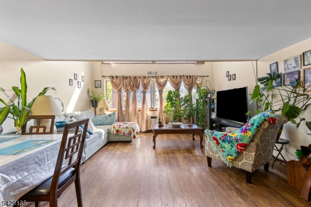40 Fayette St 26, Perth Amboy City, NJ 08861 — photo 5