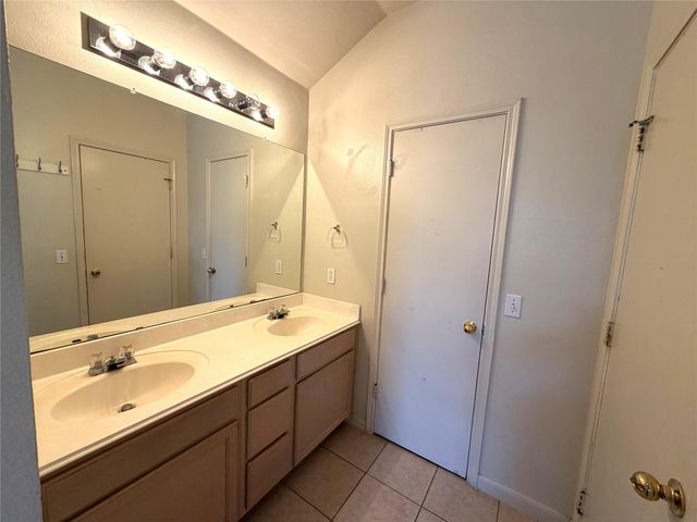 1121 Stephanie Lee LN, Austin, TX 78753