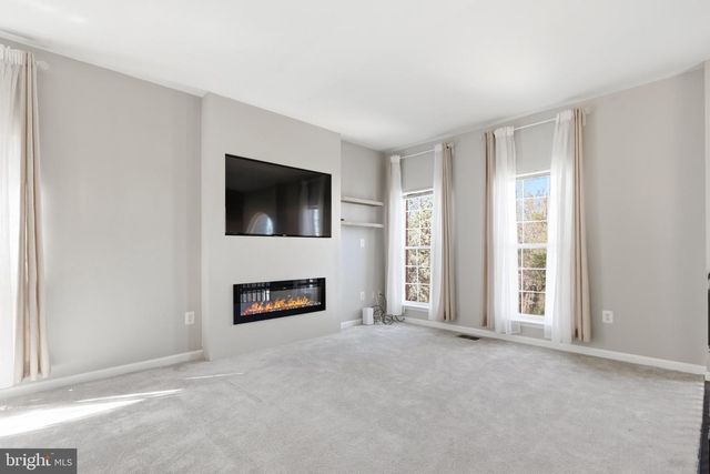 14257 HUNTERS RUN WAY, Gainesville, VA 20155