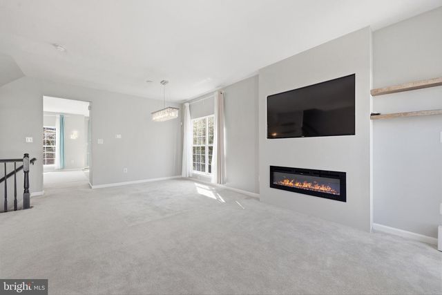 14257 HUNTERS RUN WAY, Gainesville, VA 20155