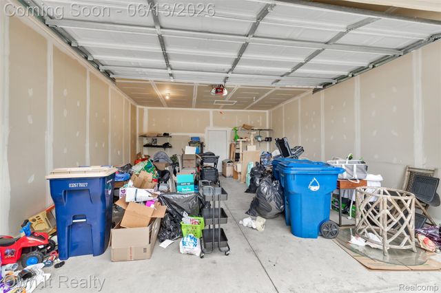 1250 Windsong Drive, Waterford Charter Township, MI 48327