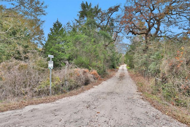 8537 Berger Easement, Anderson, TX 77830