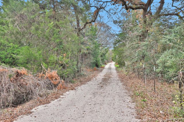 8537 Berger Easement, Anderson, TX 77830