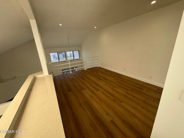 13331 Moorpark Street 336, Sherman Oaks, CA 91423