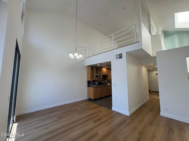 13331 Moorpark Street 336, Sherman Oaks, CA 91423