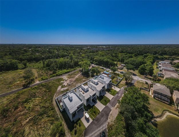 210 SKYTRAIL, Tampa, FL 33625