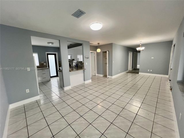 3297 SW 26th St 3299, Miami, FL 33133