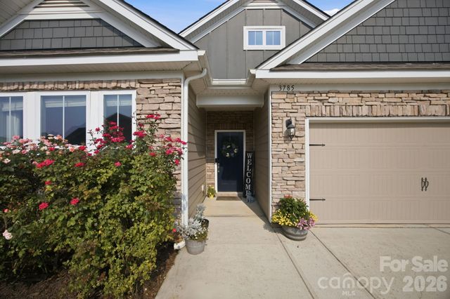 3785 Summer Haven Drive, Sherrills Ford, NC 28673