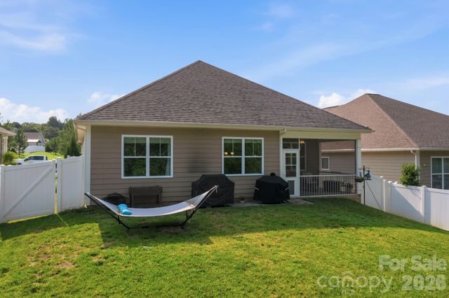 3785 Summer Haven Drive, Sherrills Ford, NC 28673