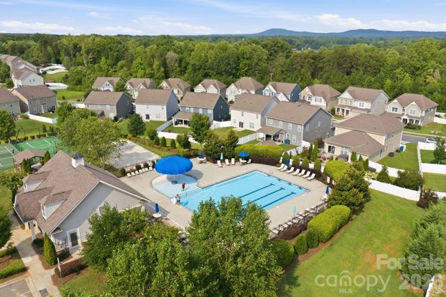 3785 Summer Haven Drive, Sherrills Ford, NC 28673