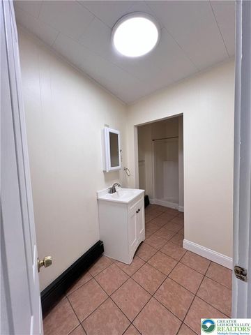 601 Walnut Avenue 6, Easton, PA 18042