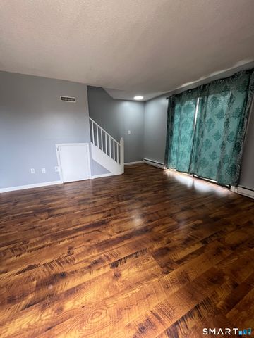 165 South Street 46, Vernon, CT 06066