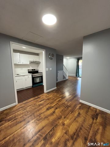 165 South Street 46, Vernon, CT 06066
