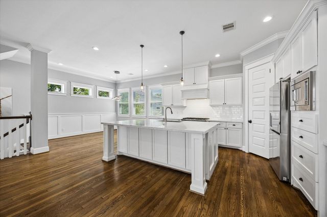 415 W 16th Street D, Houston, TX 77008