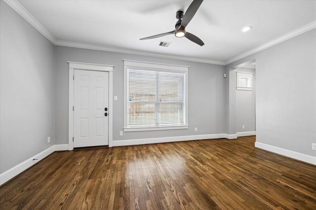 415 W 16th Street D, Houston, TX 77008