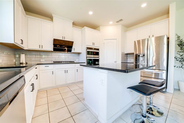 405 Club House Drive, Allen, TX 75002