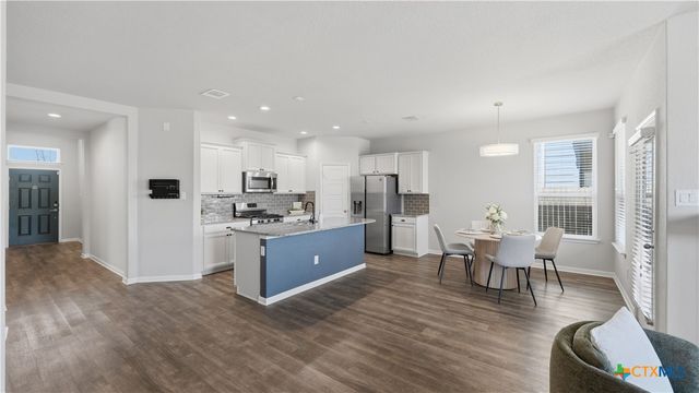 418 Moonvine Way, New Braunfels, TX 78130