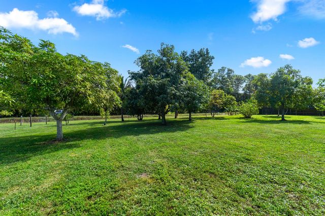 15742 75th Lane N, Loxahatchee, FL 33470
