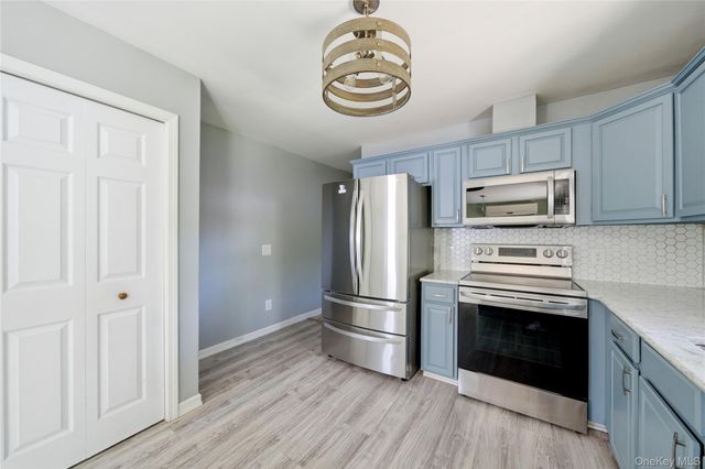 103 Hampton Avenue, Mastic, NY 11950