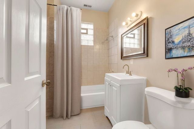 3011 E 80th Street, Chicago, IL 60617