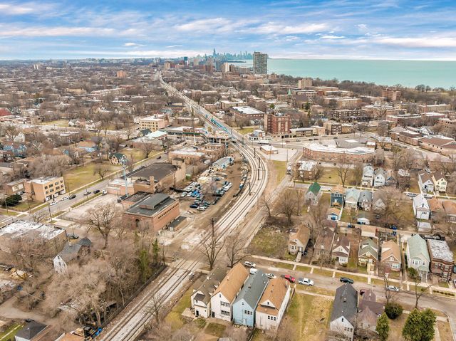 3011 E 80th Street, Chicago, IL 60617