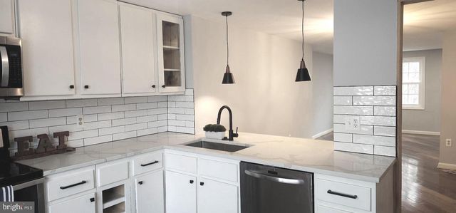 9427 CANDLEBERRY CT, Burke, VA 22015