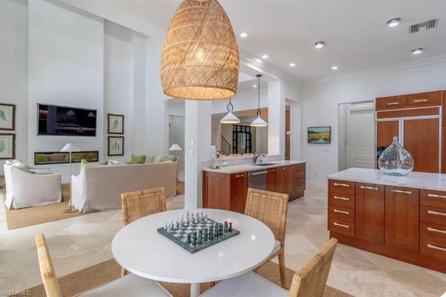 428 Rudder RD, Naples, FL 34102