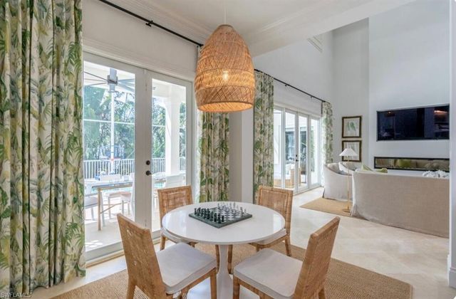 428 Rudder RD, Naples, FL 34102