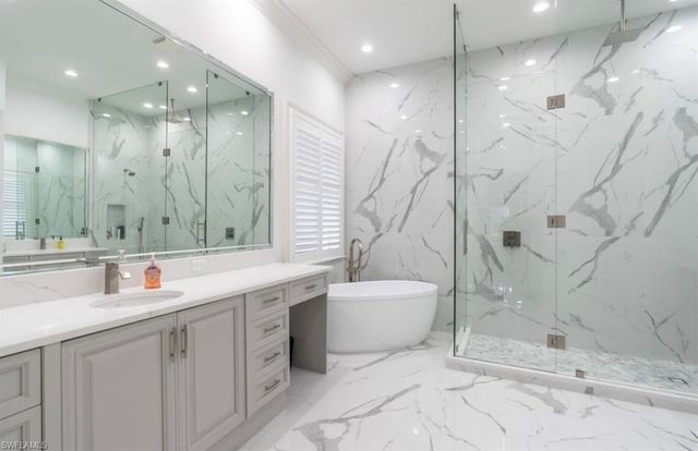 428 Rudder RD, Naples, FL 34102