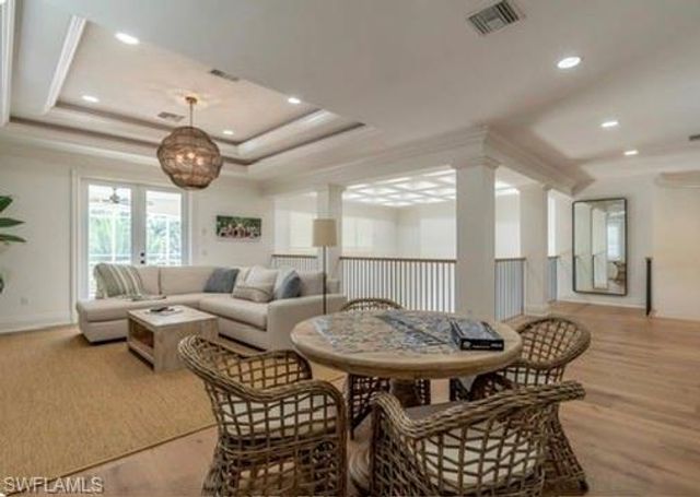 428 Rudder RD, Naples, FL 34102