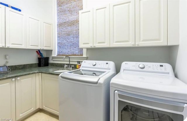 428 Rudder RD, Naples, FL 34102