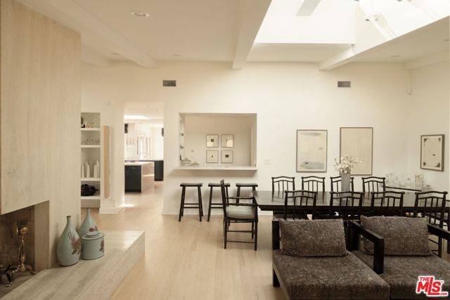 18623 Palomino Drive, Tarzana (los Angeles), CA 91356