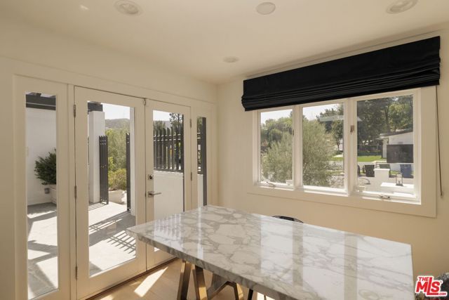 18623 Palomino Drive, Tarzana (los Angeles), CA 91356