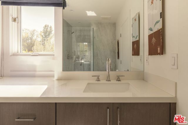 18623 Palomino Drive, Tarzana (los Angeles), CA 91356