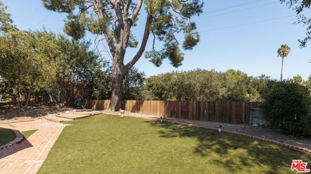 18623 Palomino Drive, Tarzana (los Angeles), CA 91356