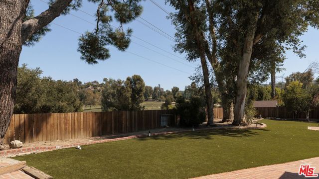18623 Palomino Drive, Tarzana (los Angeles), CA 91356