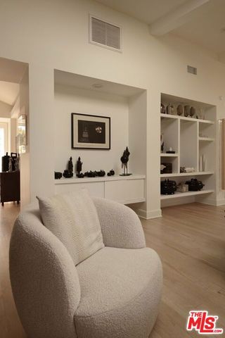 18623 Palomino Drive, Tarzana (los Angeles), CA 91356