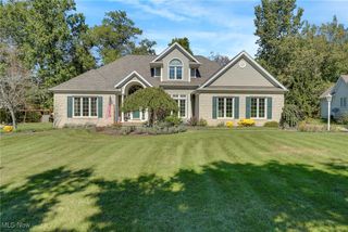 1143 Meadow Woods Drive, Macedonia, OH 44056